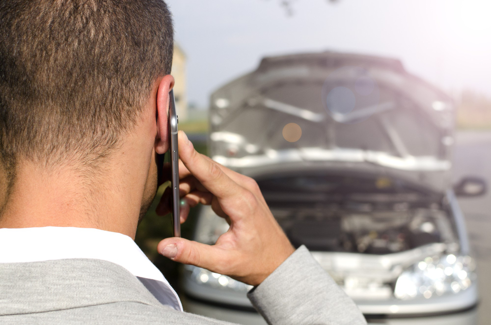 Auti accident victim calling a California auto accident attorney